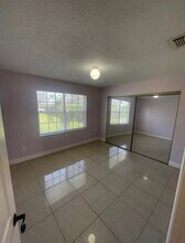 1401 SE Appamattox Terrace in Port St. Lucie, FL - Building Photo - Building Photo