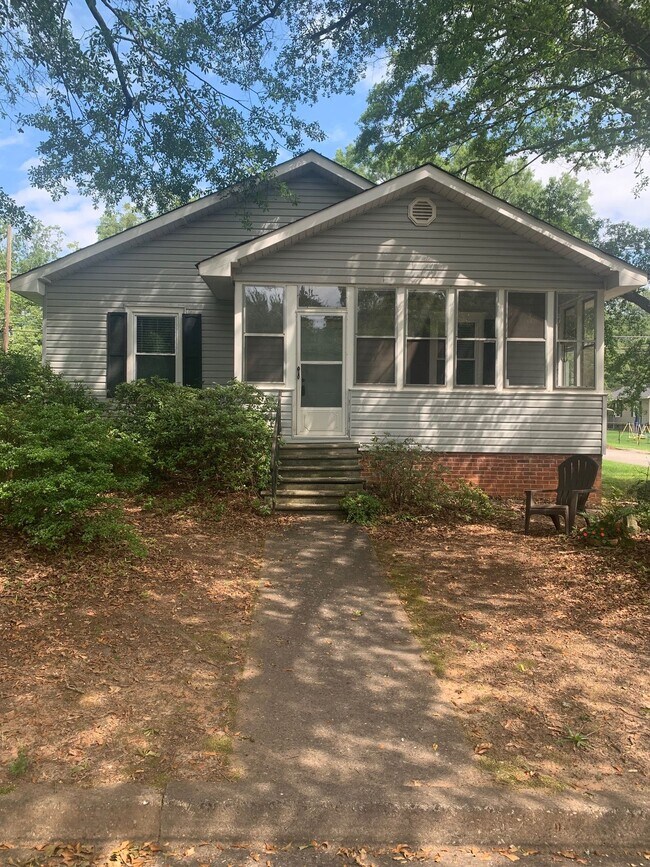 19 2nd St Rentals in Inman, SC