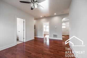 1159 W Lunt Ave in Chicago, IL - Building Photo - Building Photo