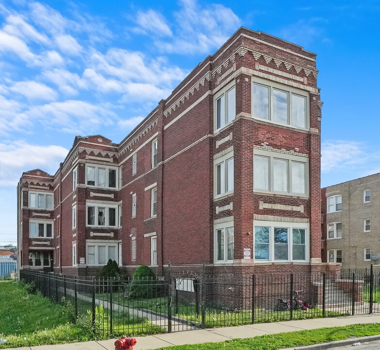 3522 Grenshaw in Chicago, IL - Building Photo