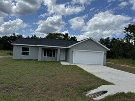 91 Maple Dr in Ocklawaha, FL - Building Photo