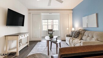1595 Marden Rdg Lp, Unit 1560-301 in Apopka, FL - Building Photo