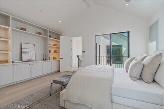 11825 Tennessee Ave in Los Angeles, CA - Building Photo - Building Photo