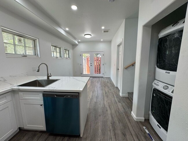 931 W 23rd St in Los Angeles, CA - Building Photo - Building Photo