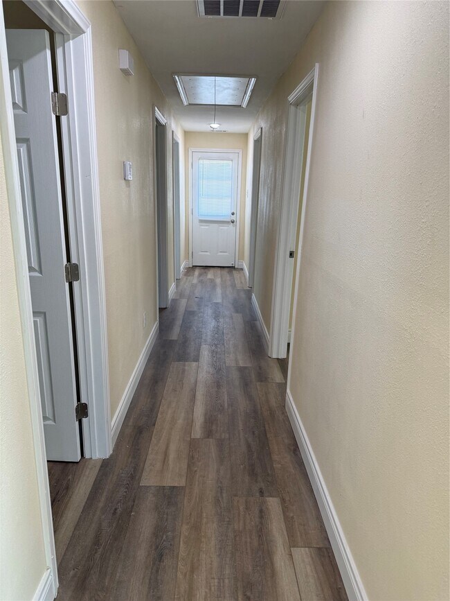 2623 Morning Glory Dr in Pasadena, TX - Building Photo - Building Photo