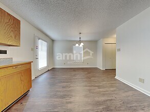 2192 Olympia Dr in Franklin, IN - Foto de edificio - Building Photo