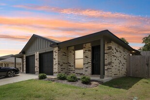The Laramie at Indian Trail in Harker Heights, TX - Building Photo