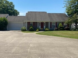 2925 E Shetland Dr, Unit 2925 Buckskin in Vincennes, IN - Building Photo