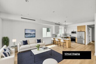 5022 Cahuenga Blvd in Los Angeles, CA - Building Photo - Building Photo