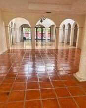7240 SW 58th St in Miami, FL - Building Photo - Building Photo
