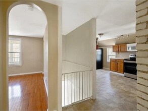 92 West St, Unit B in Winooski, VT - Foto de edificio - Building Photo