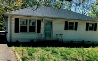 213 Hillside Ter in Hopkinsville, KY - Building Photo