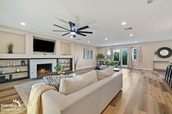 2610 Arnott St in San Diego, CA - Building Photo