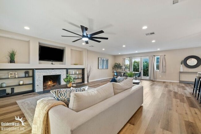 property at 2610 Arnott St