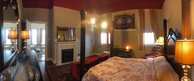 400 W Main St in Fairfield, KY - Foto de edificio - Building Photo