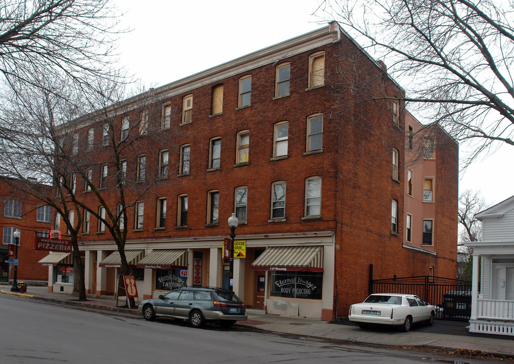 640 Varick St in Utica, NY - Building Photo