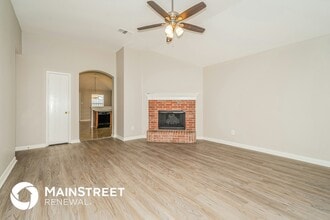 8001 Marielle Cir in Dallas, TX - Foto de edificio - Building Photo