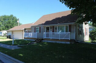 1616 E 13th St in Sterling, IL - Building Photo