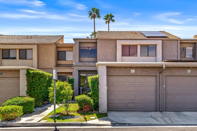 215 Calle Bravo in Palm Springs, CA - Building Photo - Building Photo