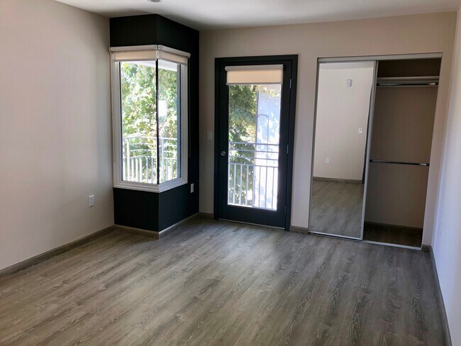 6238 Fulton Ave in Los Angeles, CA - Building Photo - Building Photo