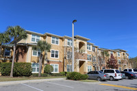 Mariner's Cay Apartments in Spring Hill, FL - Building Photo - Building Photo