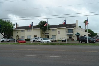 South Shore Coastal Living in Corpus Christi, TX - Foto de edificio - Building Photo