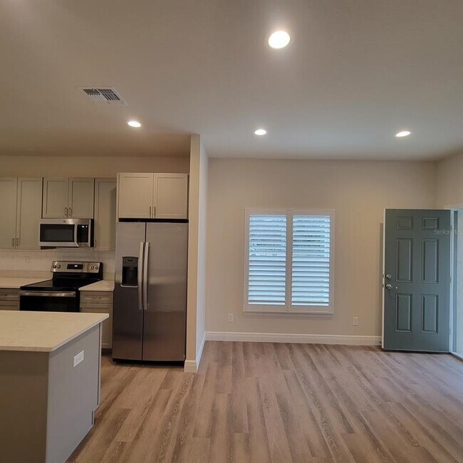 1293 Disston Ave in Clermont, FL - Building Photo - Building Photo