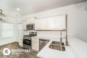 1041 Crawford Ct in Chelsea, AL - Foto de edificio - Building Photo