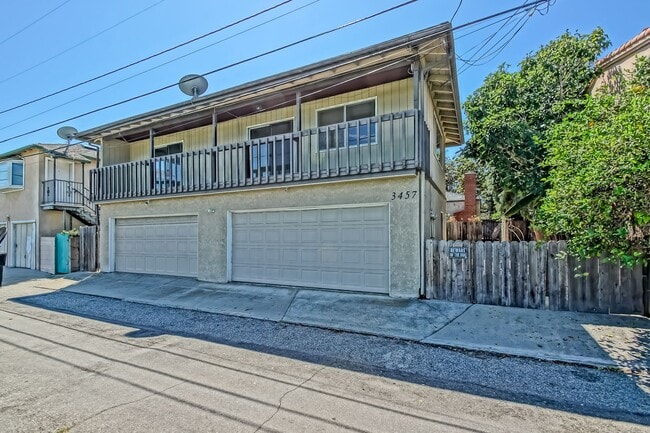 property at 3455-3457 Newton St