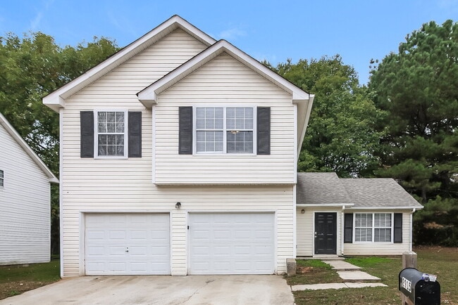 property at 2915 Russ Ln