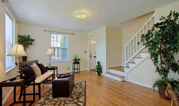 4217 32nd Rd S in Arlington, VA - Building Photo - Building Photo