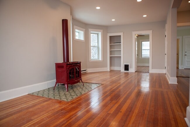 property at 19 Rowell St
