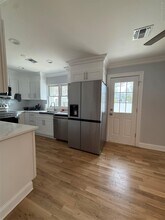 165 Lynbrook Dr in Mastic Beach, NY - Building Photo - Building Photo