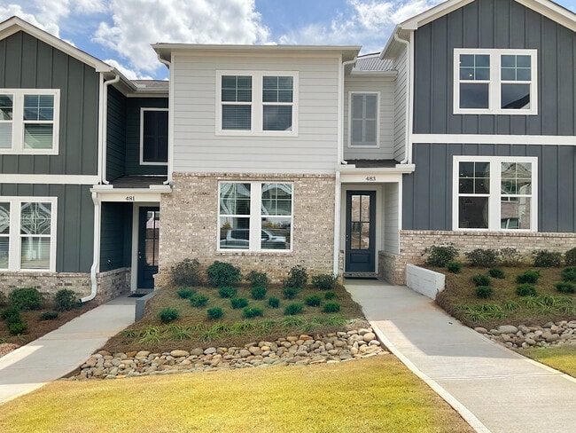 483 Crown Dr in Cartersville, GA - Building Photo - Building Photo