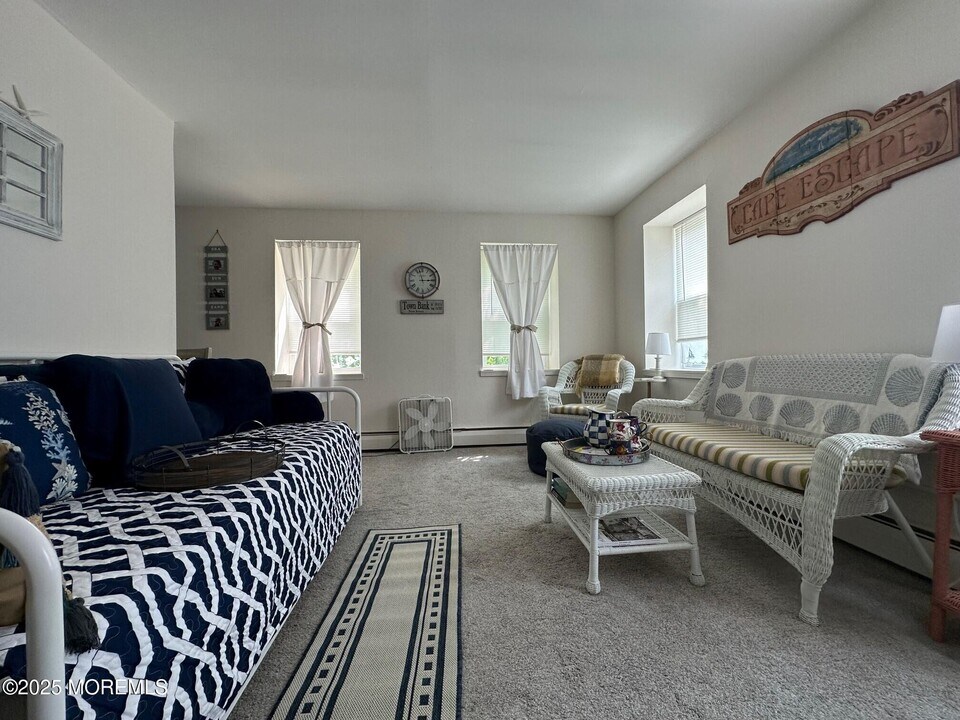 923 Washington St in Cape May, NJ - Building Photo