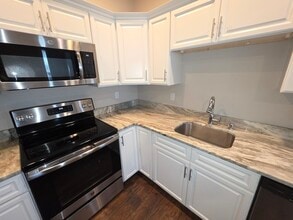 25 Brown Ave in Holyoke, MA - Building Photo - Building Photo