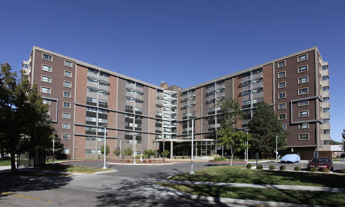 A.B. Hirschfield Towers in Denver, CO - Foto de edificio