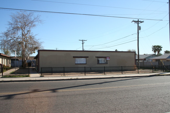 4811 N 37th Ave in Phoenix, AZ - Building Photo - Building Photo