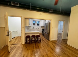 3248 W 25th St, Unit 2 in Chicago, IL - Building Photo - Building Photo