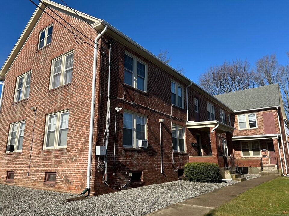 297 Park St in West Haven, CT - Building Photo