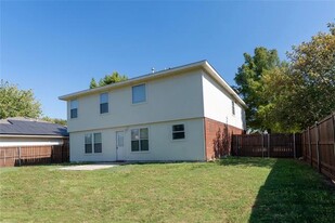 701 Austin Ln in McKinney, TX - Foto de edificio - Building Photo