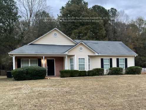 1000 Navaho Trail in Monroe, GA - Building Photo