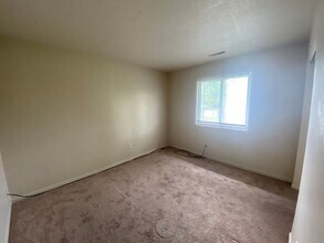 10749 S Dixie Hwy in Erie, MI - Building Photo - Building Photo