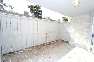 10639 Braes Bend Dr in Houston, TX - Foto de edificio - Building Photo