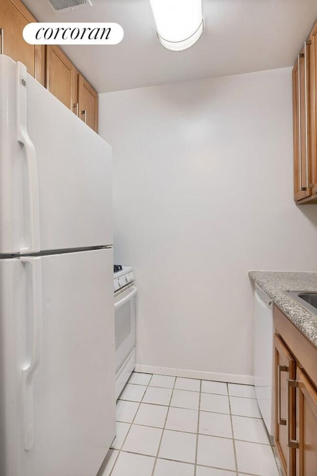 property at 350 W 50th St