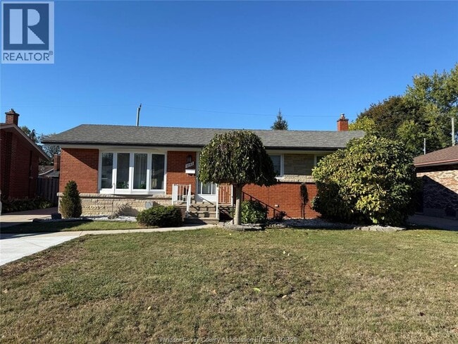property at 4143 Mt Royal Dr