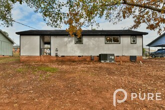 400 Richcreek Rd in Columbia, SC - Building Photo - Building Photo