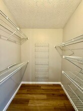 7631 Montgomery Rd in Cincinnati, OH - Building Photo - Building Photo