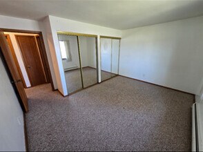 Woodmore Apartments in Muskego, WI - Building Photo - Building Photo