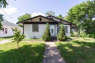 1710 Pearl Ave in Wichita Falls, TX - Building Photo